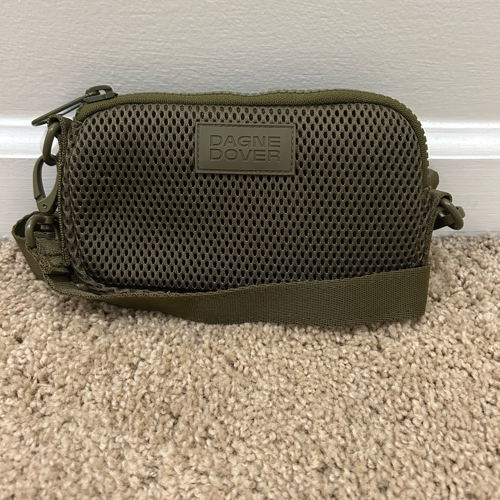 Dagne Dover Olive Green Mesh Crossbody Bag
